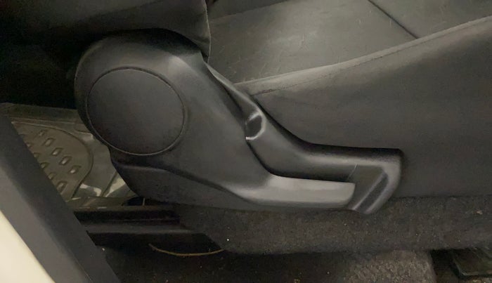 2018 Maruti IGNIS ZETA 1.2 AMT, Petrol, Automatic, 75,780 km, Driver Side Adjustment Panel