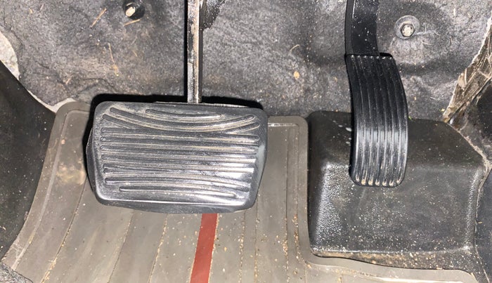 2021 Mahindra Thar LX D AT 4WD HT, Diesel, Automatic, 1,03,391 km, Pedals