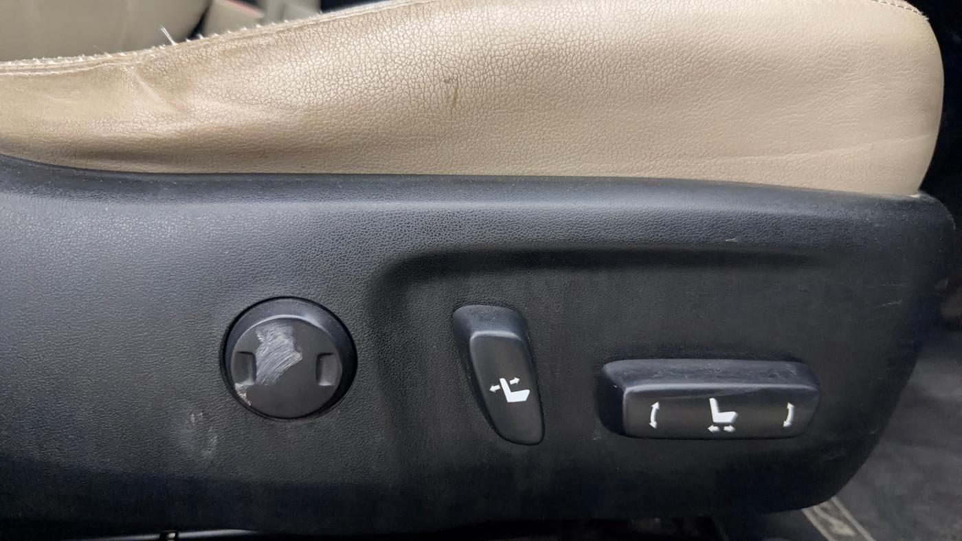 2015 Toyota Corolla Altis GL PETROL, Petrol, Manual, 36,807 km, Driver Side Adjustment Panel