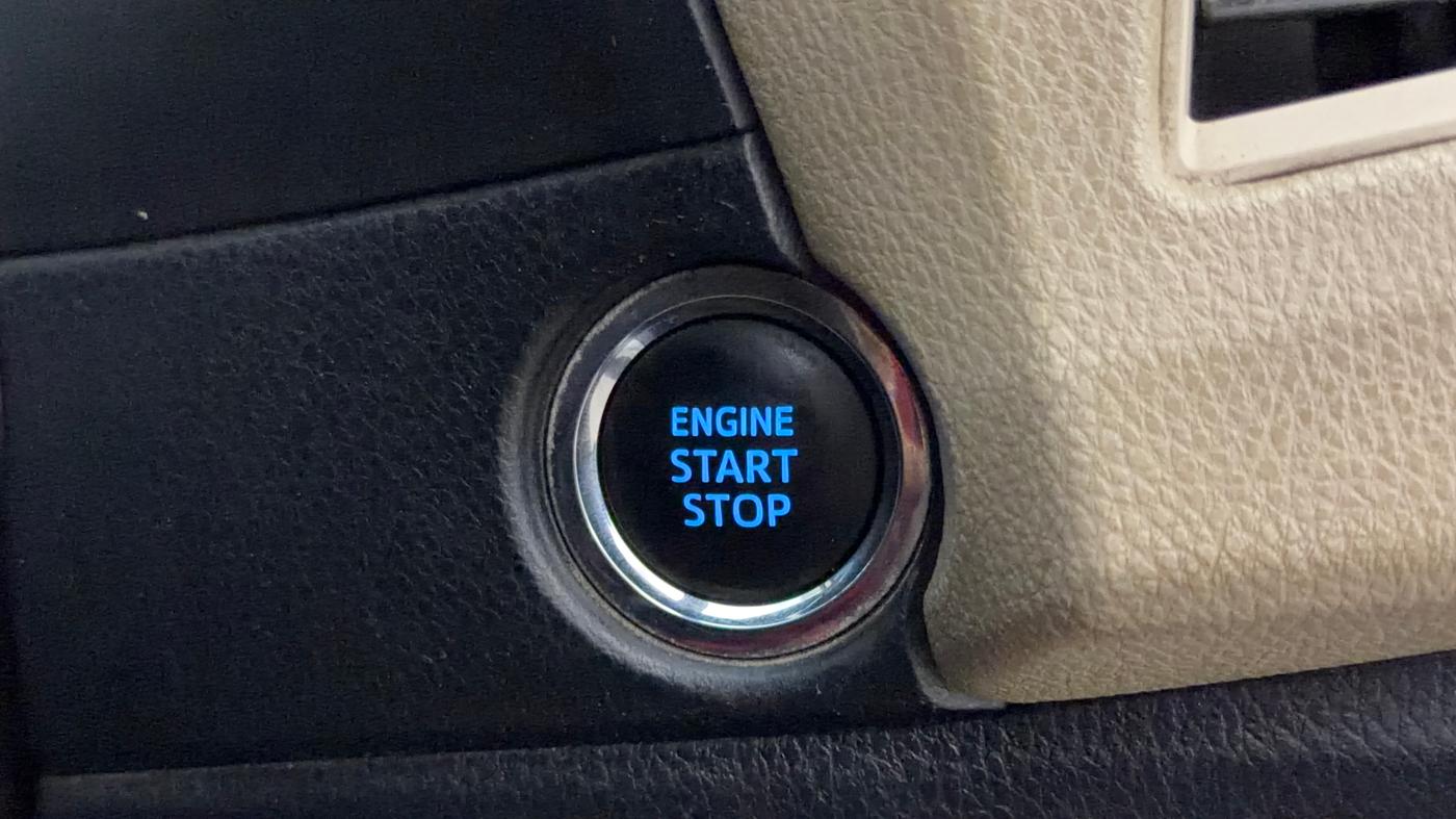 2015 Toyota Corolla Altis GL PETROL, Petrol, Manual, 36,807 km, Keyless Start/ Stop Button