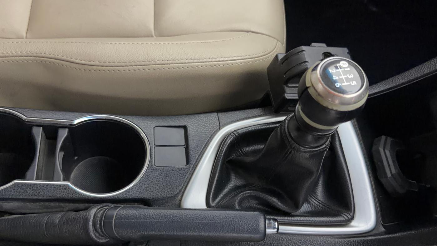 2015 Toyota Corolla Altis GL PETROL, Petrol, Manual, 36,807 km, Gear Lever