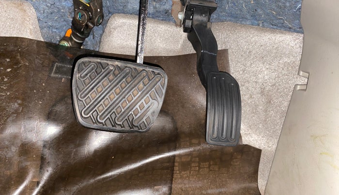 2016 Nissan Micra XV CVT, Petrol, Automatic, 58,753 km, Pedals