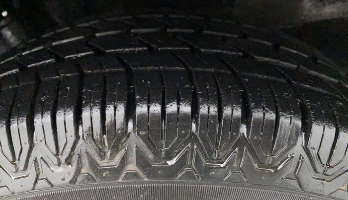 2013 Honda Amaze 1.2L I-VTEC S, Petrol, Manual, 51,006 km, Right Rear Tyre Tread