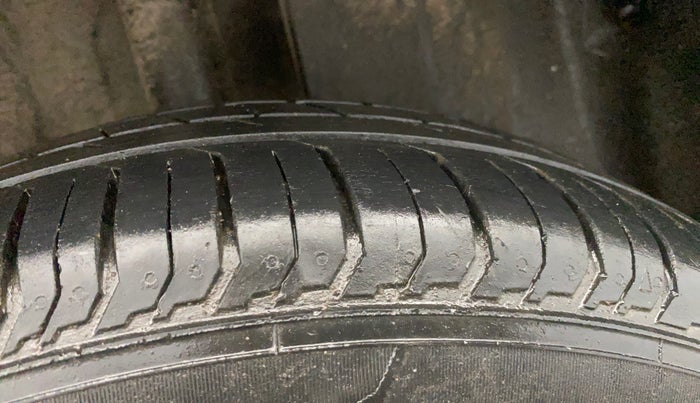 2022 Tata PUNCH ADVENTURE MT, Petrol, Manual, 32,216 km, Left Rear Tyre Tread