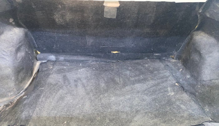 2016 Maruti Swift Dzire VXI, Petrol, Manual, 70,589 km, Boot Inside