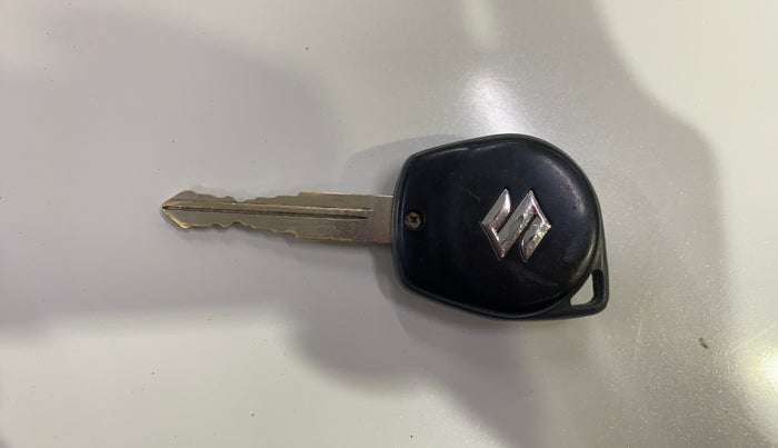 2016 Maruti Swift Dzire VXI, Petrol, Manual, 70,589 km, Key Close Up