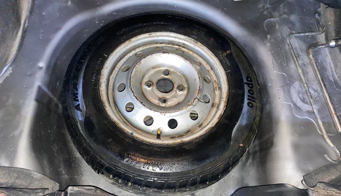 2016 Maruti Swift Dzire VXI, Petrol, Manual, 70,589 km, Spare Tyre