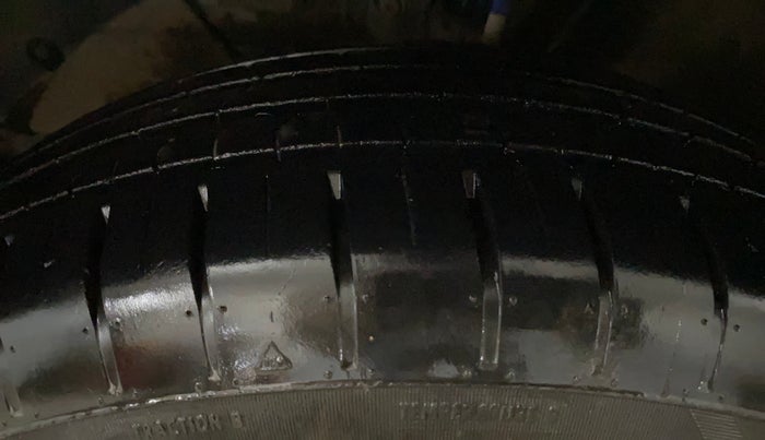 2023 Maruti Dzire ZXI Plus AMT, Petrol, Automatic, 15,488 km, Left Front Tyre Tread