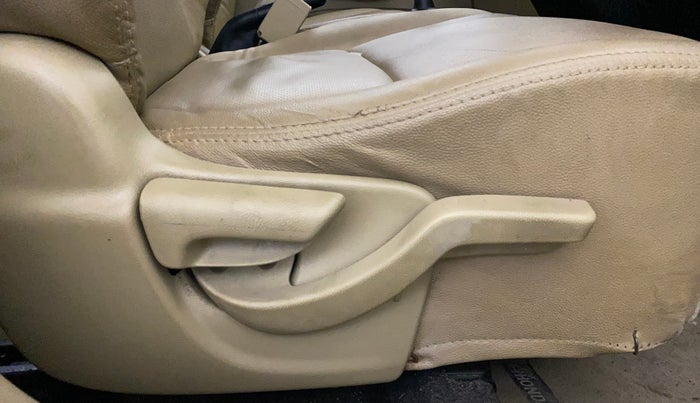 2015 Honda Amaze 1.2L I-VTEC S, Petrol, Manual, 1,13,737 km, Driver Side Adjustment Panel