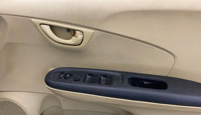 2015 Honda Amaze 1.2L I-VTEC S, Petrol, Manual, 1,13,737 km, Driver Side Door Panels Control