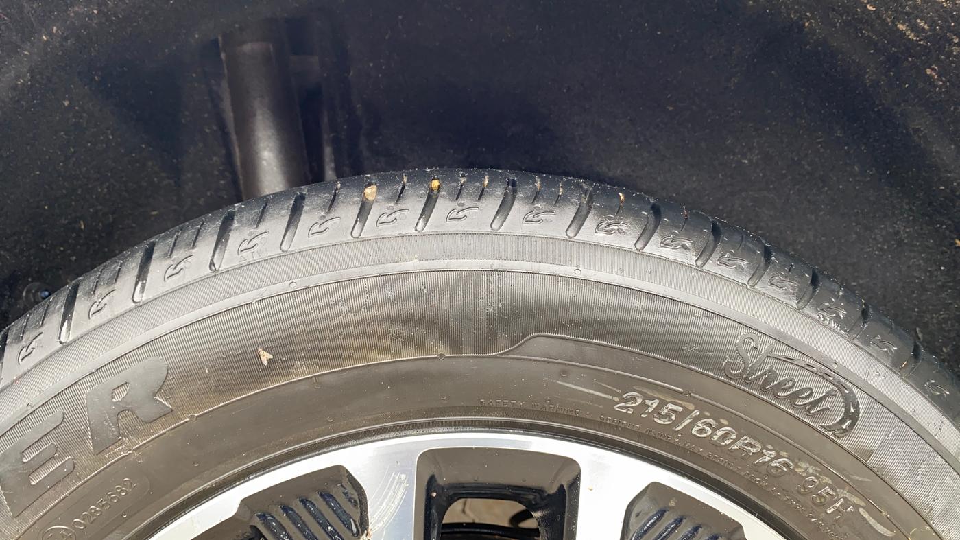 2020 Maruti Vitara Brezza ZXI PLUS, Petrol, Manual, 38,111 km, Right Rear Tyre Tread
