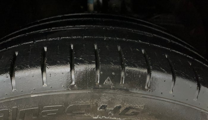 2019 Maruti Baleno ZETA PETROL 1.2, Petrol, Manual, 35,595 km, Right Front Tyre Tread