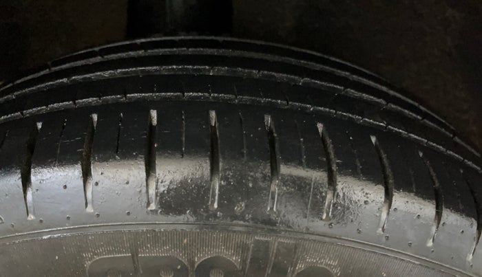 2019 Maruti Baleno ZETA PETROL 1.2, Petrol, Manual, 35,595 km, Right Rear Tyre Tread