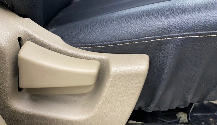 2022 Mahindra BOLERO NEO N 8, Diesel, Manual, 37,920 km, Driver Side Adjustment Panel