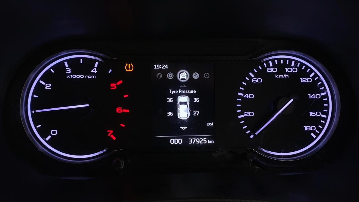 2022 Mahindra BOLERO NEO N 8, Diesel, Manual, 37,947 km, Odometer Image