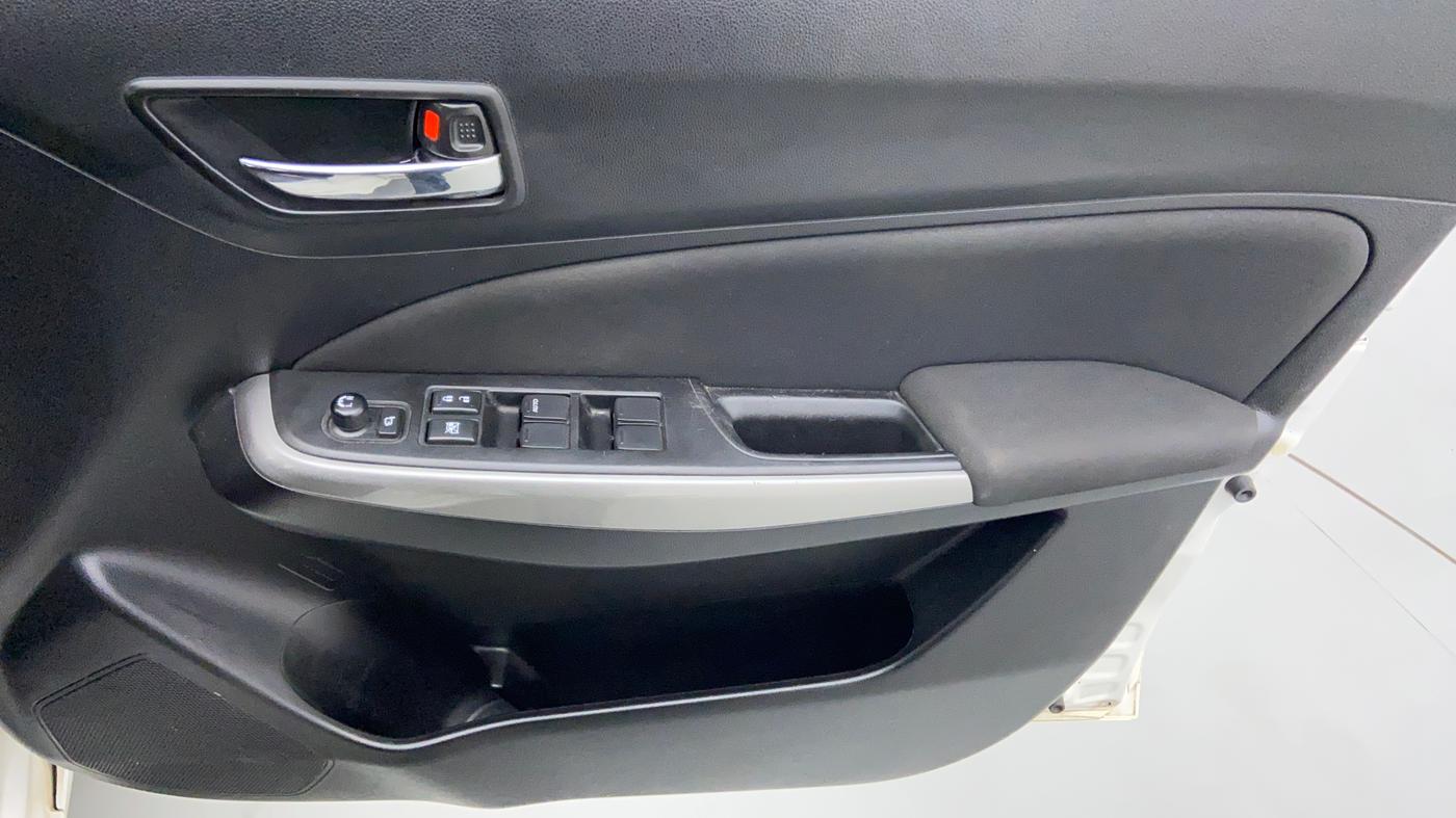 2019 Maruti Swift ZXI + AMT, Petrol, Automatic, 36,543 km, Driver Side Door Panels Control