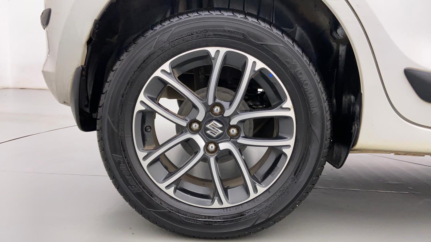 2019 Maruti Swift ZXI + AMT, Petrol, Automatic, 36,543 km, Right Rear Wheel