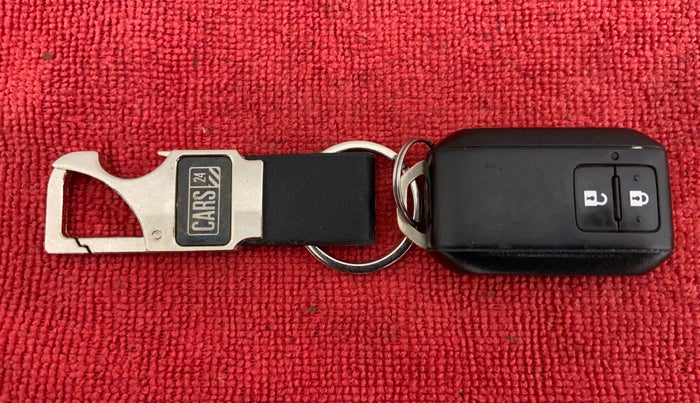 2019 Maruti Swift ZXI + AMT, Petrol, Automatic, 36,543 km, Key Close Up