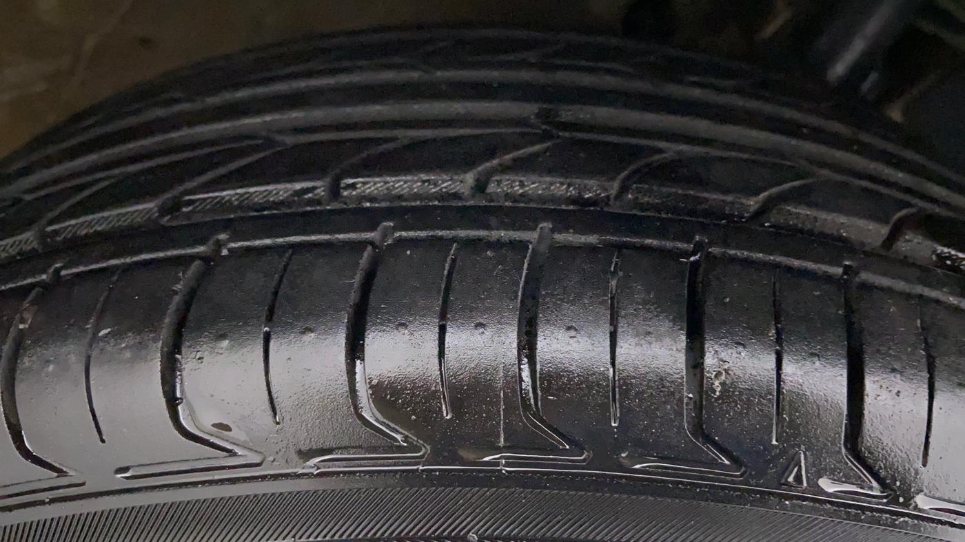 2019 Maruti Swift ZXI + AMT, Petrol, Automatic, 36,543 km, Right Rear Tyre Tread