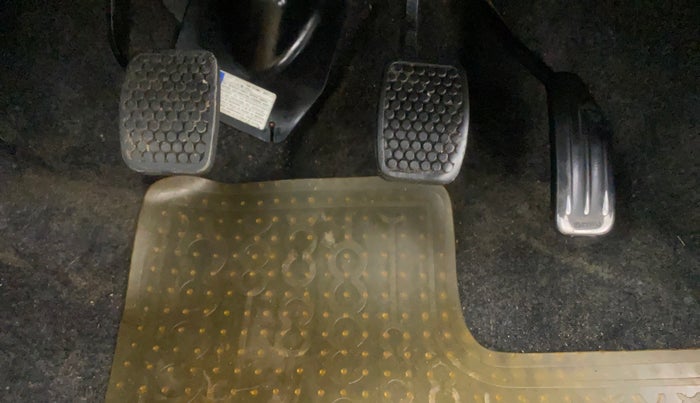 2012 Maruti Alto 800 LXI, Petrol, Manual, 65,330 km, Pedals