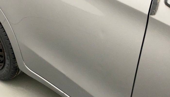 2016 Maruti Celerio ZXI, Petrol, Manual, 33,655 km, Right rear door - Slightly dented