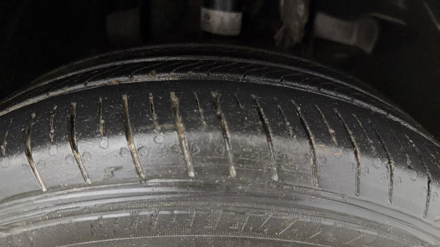 2024 Tata Tiago XM PETROL, Petrol, Manual, 34,661 km, Right Front Tyre Tread