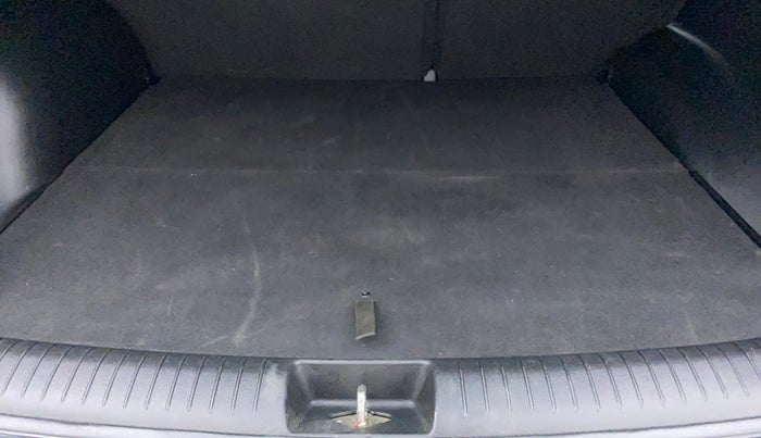 2018 Hyundai Creta SX AT 1.6 PETROL, Petrol, Automatic, 66,306 km, Boot Inside
