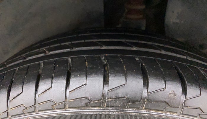 2018 Hyundai Creta SX AT 1.6 PETROL, Petrol, Automatic, 66,306 km, Left Rear Tyre Tread