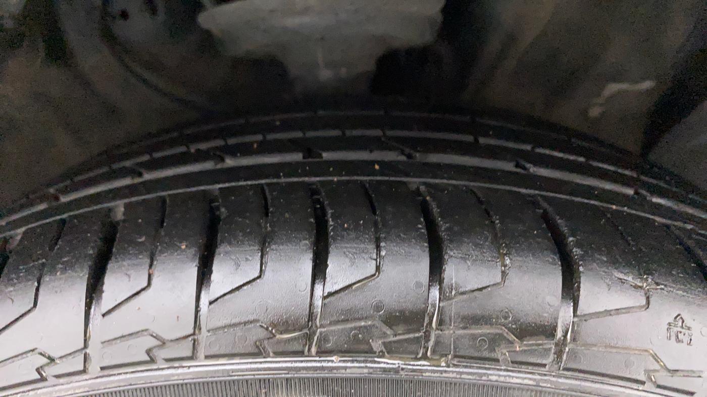 2018 Hyundai Creta SX AT 1.6 PETROL, Petrol, Automatic, 66,306 km, Right Front Tyre Tread