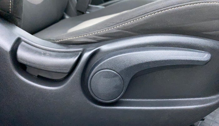 2018 Hyundai Creta SX AT 1.6 PETROL, Petrol, Automatic, 66,306 km, Driver Side Adjustment Panel