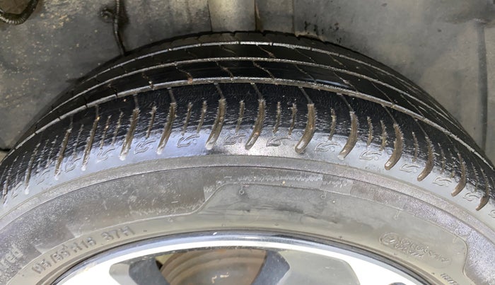 2020 Tata ALTROZ XZ PETROL, Petrol, Manual, 34,887 km, Left Rear Tyre Tread