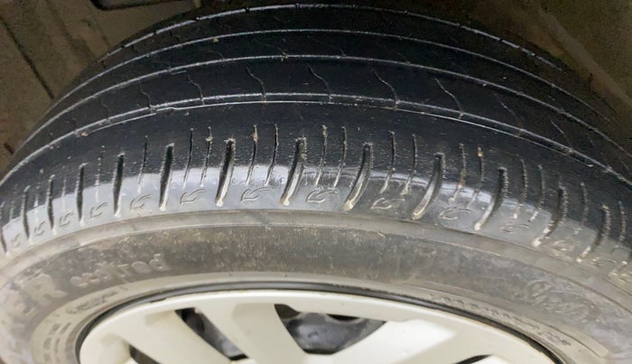 2020 Maruti Vitara Brezza VXI, Petrol, Manual, 56,089 km, Left Front Tyre Tread