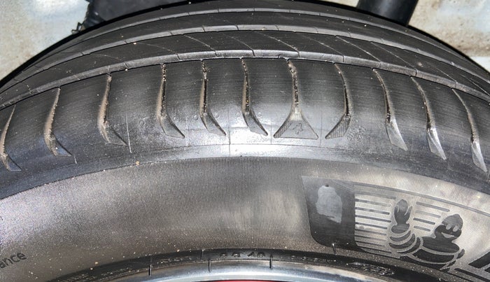 2019 Hyundai VENUE SX PLUS 1.0 TURBO DCT, Petrol, Automatic, 95,304 km, Left Rear Tyre Tread