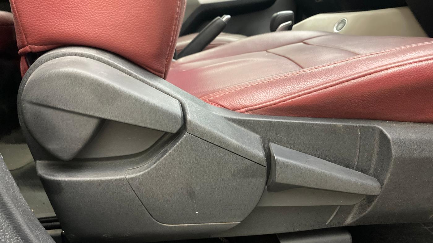 2022 Nissan MAGNITE XV PREMIUM TURBO CVT, Petrol, Automatic, 40,111 km, Driver Side Adjustment Panel