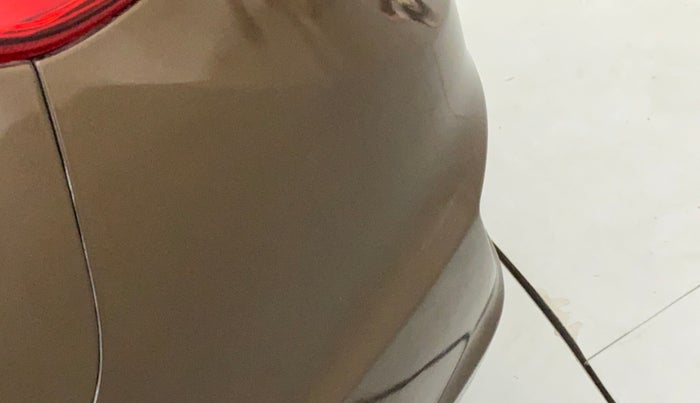 2016 Maruti Ciaz ZXI+ AT, Petrol, Automatic, 1,04,737 km, Rear bumper - Minor scratches