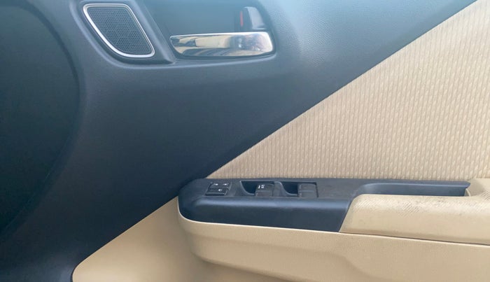 2019 Honda City 1.5L I-VTEC V MT, Petrol, Manual, 34,159 km, Driver Side Door Panels Control