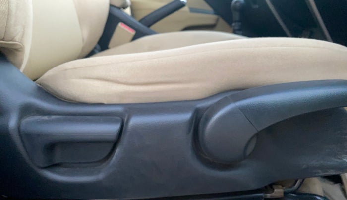 2019 Honda City 1.5L I-VTEC V MT, Petrol, Manual, 34,159 km, Driver Side Adjustment Panel