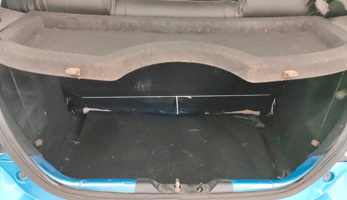 2016 Tata Tiago XZ PETROL, Petrol, Manual, 74,162 km, Boot Inside