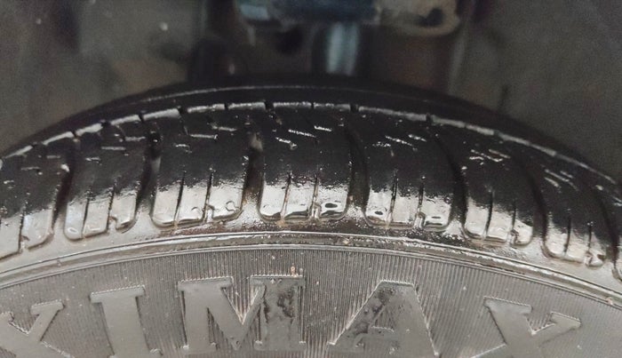 2016 Tata Tiago XZ PETROL, Petrol, Manual, 74,162 km, Left Front Tyre Tread