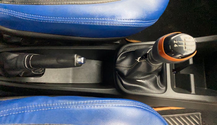 2020 Renault Kwid CLIMBER 1.0 (O), Petrol, Manual, 98,530 km, Gear Lever