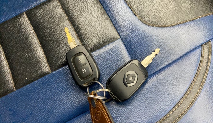 2020 Renault Kwid CLIMBER 1.0 (O), Petrol, Manual, 98,530 km, Key Close Up