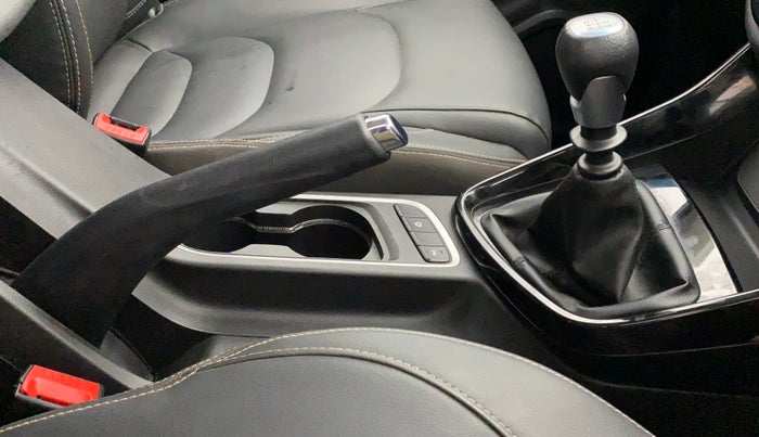 2019 MG HECTOR SHARP 2.0 DIESEL, Diesel, Manual, 21,129 km, Gear Lever