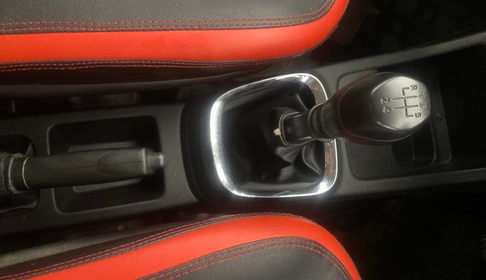 2017 Renault Kwid RXL, Petrol, Manual, 34,420 km, Gear Lever