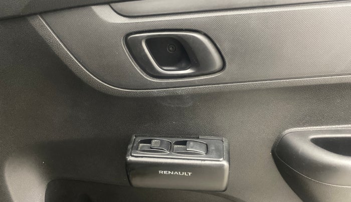 2017 Renault Kwid RXL, Petrol, Manual, 34,420 km, Driver Side Door Panels Control