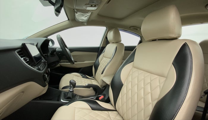 2021 Hyundai Verna SX 1.5 VTVT, Petrol, Manual, 18,273 km, Right Side Front Door Cabin