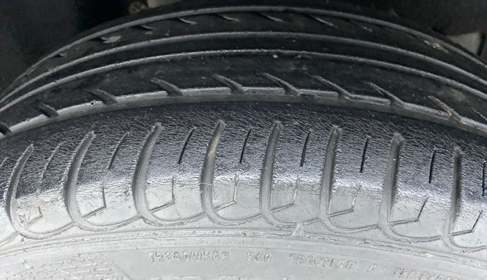 2014 Ford Ecosport 1.5AMBIENTE TI VCT, Petrol, Manual, 52,425 km, Right Rear Tyre Tread