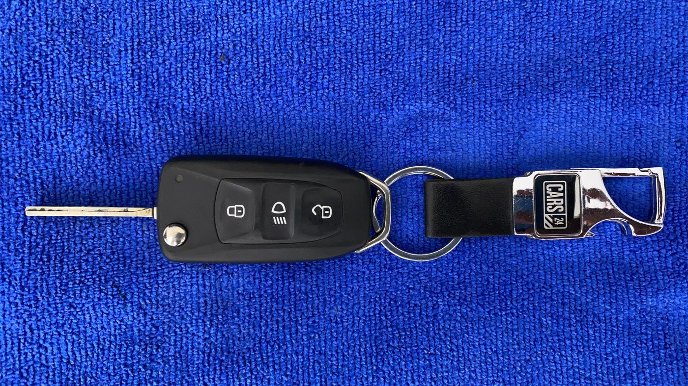 2022 Tata NEXON XM SUNROOF DIESEL, Diesel, Manual, 21,305 km, Key Close Up