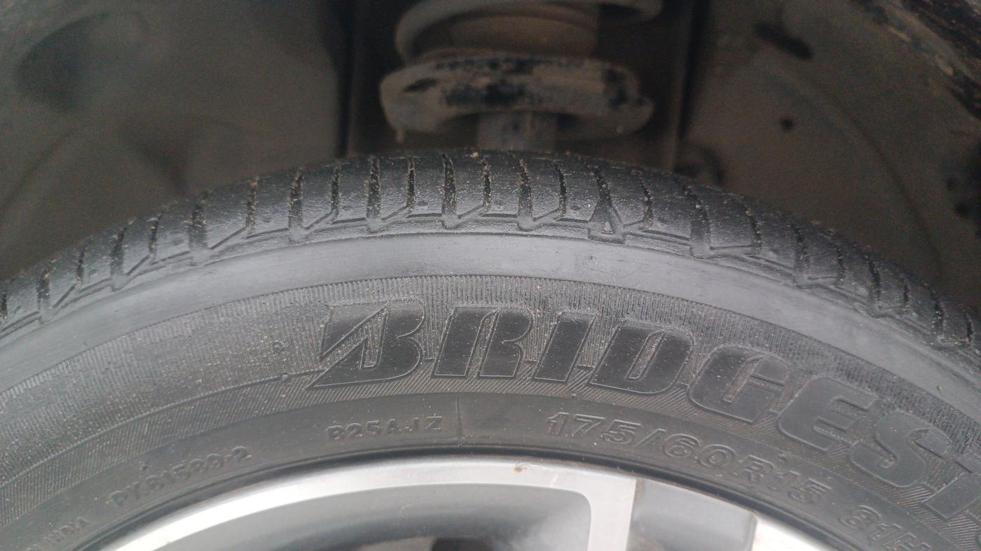 2022 Tata TIGOR XZA PLUS PETROL, Petrol, Automatic, 57,546 km, Left Front Tyre Tread