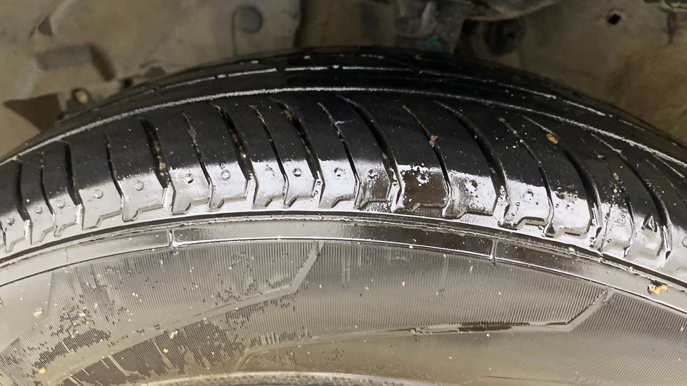 2018 Honda WR-V 1.2L I-VTEC VX MT, CNG, Manual, 1,24,680 km, Left Front Tyre Tread
