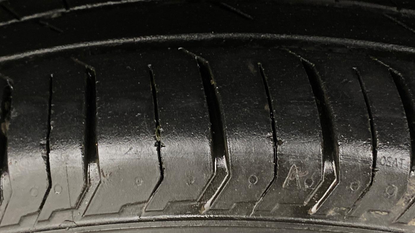 2024 Tata PUNCH ADVENTURE MT, Petrol, Manual, 14,288 km, Left Front Tyre Tread